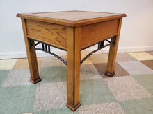 Load image into Gallery viewer, Vintage Oak End Table With Single Drawer