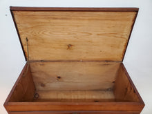 Load image into Gallery viewer, Antique English Lift Top Blanket Chest Over Drawers