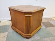 Load image into Gallery viewer, Vintage Oak End Table With One Door