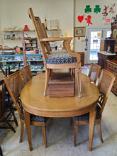 Load image into Gallery viewer, Vintage Dining Table Set With 6 Chairs and 2 Extension Leaves By Thomasville Furniture