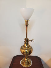 Load image into Gallery viewer, Vintage Torchiere Table Lamp With Shade