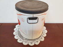 Load image into Gallery viewer, Vintage Gwaltney Of Smithfield VA Pure Lard Can With Wire Bail Handles