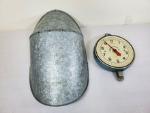 Load image into Gallery viewer, Vintage 20 lb Penn Scale MFG Co Hanging Scale 320 Series With Galvanized Scoop