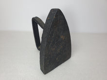 Load image into Gallery viewer, Vintage Cast Iron Sad Iron – Flat Iron – Door Stop
