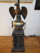 Load image into Gallery viewer, Pair Vintage Table Lamps With Eagle Statue