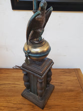 Load image into Gallery viewer, Pair Vintage Table Lamps With Eagle Statue