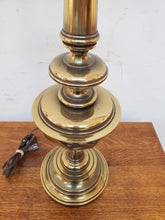 Load image into Gallery viewer, Vintage Stiffel Table Lamp With Shade - 3 Way Switch