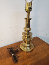 Load image into Gallery viewer, Vintage Brass Table Lamp With Shade - 3 Way Switch - 3 Way Bulb