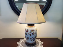 Load image into Gallery viewer, Vintage Hand Painted Chinese Table Lamp