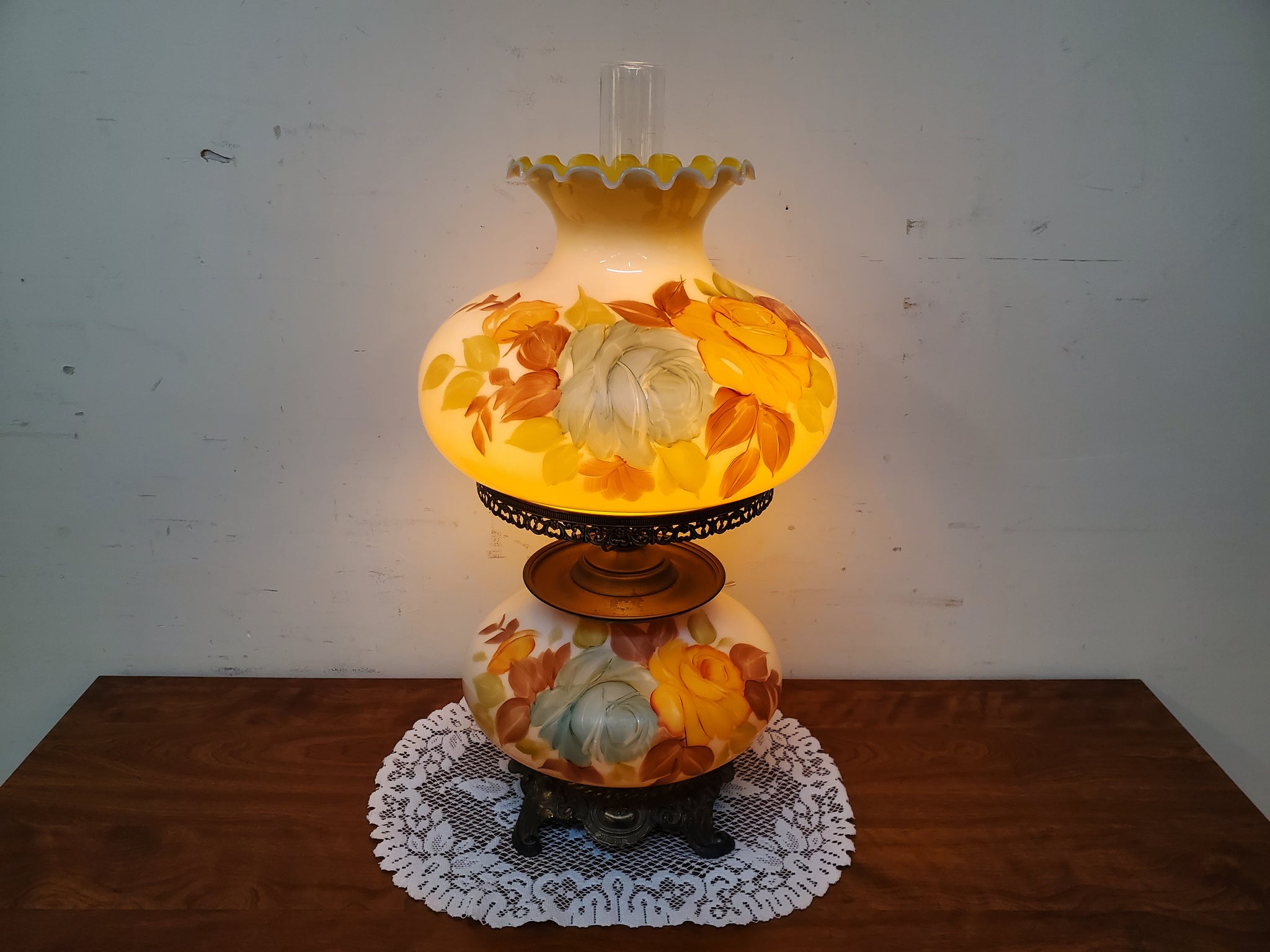 Large Vintage Hurricane Style Table Lamp - Hand Painted – Antiques