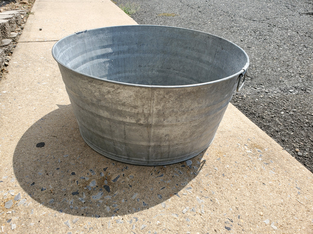 Vintage Galvanized Wash Tub
