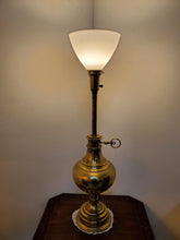 Load image into Gallery viewer, Vintage Torchiere Table Lamp With Shade
