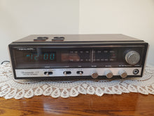 Load image into Gallery viewer, Vintage Realistic Chronomatic – 218 Alarm Clock Radio
