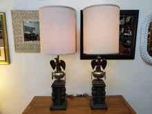Load image into Gallery viewer, Pair Vintage Table Lamps With Eagle Statue
