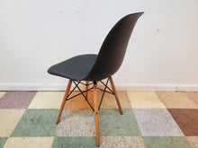 Load image into Gallery viewer, Modern Black Molded Plastic Retro Mid Century Modern Style Chairs
