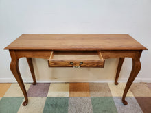 Load image into Gallery viewer, Vintage Oak Queen Anne Style Sofa Console Table With Drawer By Pennsylvania House
