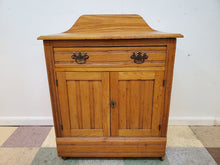 Load image into Gallery viewer, Antique Oak Washstand
