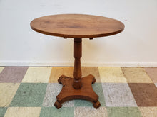 Load image into Gallery viewer, Antique Empire Transitional Tilt Top Table
