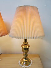 Load image into Gallery viewer, Pair Vintage Brass Table Lamps
