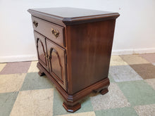 Load image into Gallery viewer, Vintage Ethan Allen Cherry End Table - Nightstand
