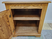 Load image into Gallery viewer, Vintage Oak Single Door Cabinet - Side Table
