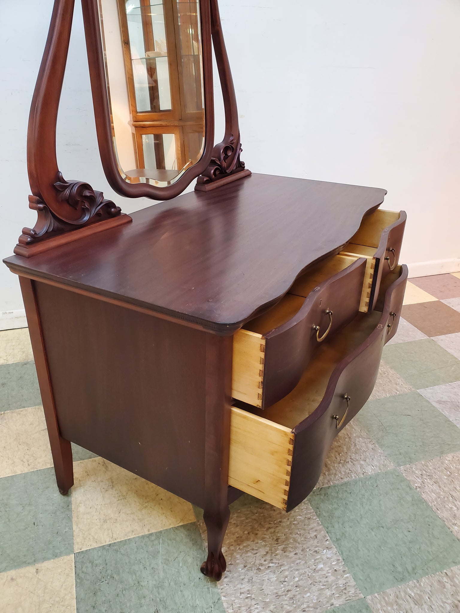 Antique Mahogany Princess Dresser With Harp Mirror Antique Mahogany Princess Dresser With Harp Mirror