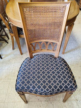 Load image into Gallery viewer, Vintage Dining Table Set With 6 Chairs and 2 Extension Leaves By Thomasville Furniture
