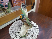 Load image into Gallery viewer, Vintage Landing Mallard Duck TV Lamp - Ceramic Nightlight
