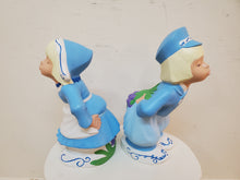 Load image into Gallery viewer, Vintage Ceramic Kissing Dutch Girl and Boy
