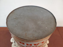 Load image into Gallery viewer, Vintage Gwaltney Of Smithfield VA Pure Lard Can With Wire Bail Handles
