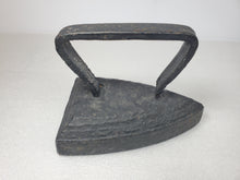 Load image into Gallery viewer, Vintage Cast Iron Sad Iron – Flat Iron – Door Stop
