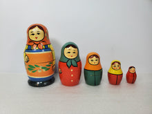 Load image into Gallery viewer, Matryoshka Russian Nesting Doll Set – 5 Dolls
