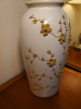 Load image into Gallery viewer, Vintage Ceramic Table Lamp With Embossed Floral Motif

