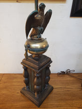 Load image into Gallery viewer, Pair Vintage Table Lamps With Eagle Statue
