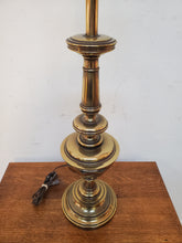 Load image into Gallery viewer, Vintage Stiffel Table Lamp With Shade - 3 Way Switch
