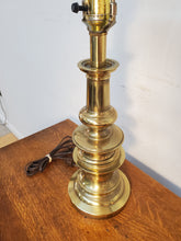 Load image into Gallery viewer, Vintage Brass Table Lamp With Shade - 3 Way Switch - 3 Way Bulb

