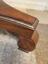 Load image into Gallery viewer, Vintage Round Burl Wood Pedestal Base Accent Table
