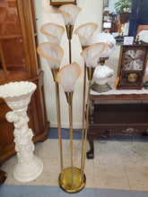 Load image into Gallery viewer, Vintage Calla Lily Floor Lamp
