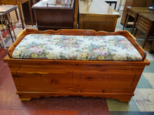 Load image into Gallery viewer, Solid Cedar Chest - Blanket Chest Bench With Removable Cushion - Key and Castor Wheels
