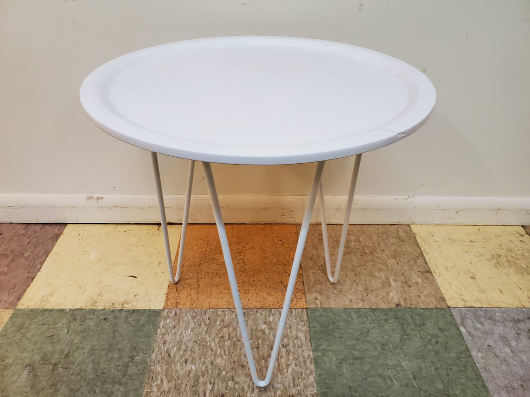 Modern White Side Table With Hairpin Legs