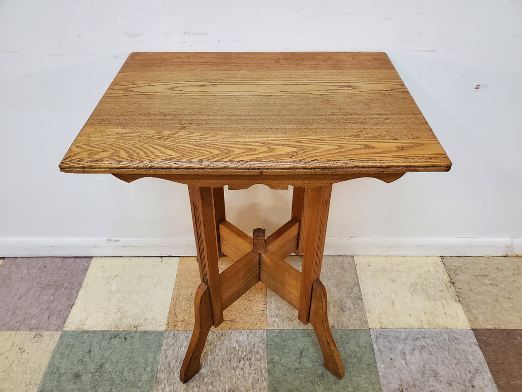 Antique Oak Parlor Table - Victorian Lamp Table