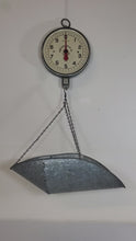 Load and play video in Gallery viewer, Vintage 20 lb Penn Scale MFG Co Hanging Scale 320 Series With Galvanized Scoop

